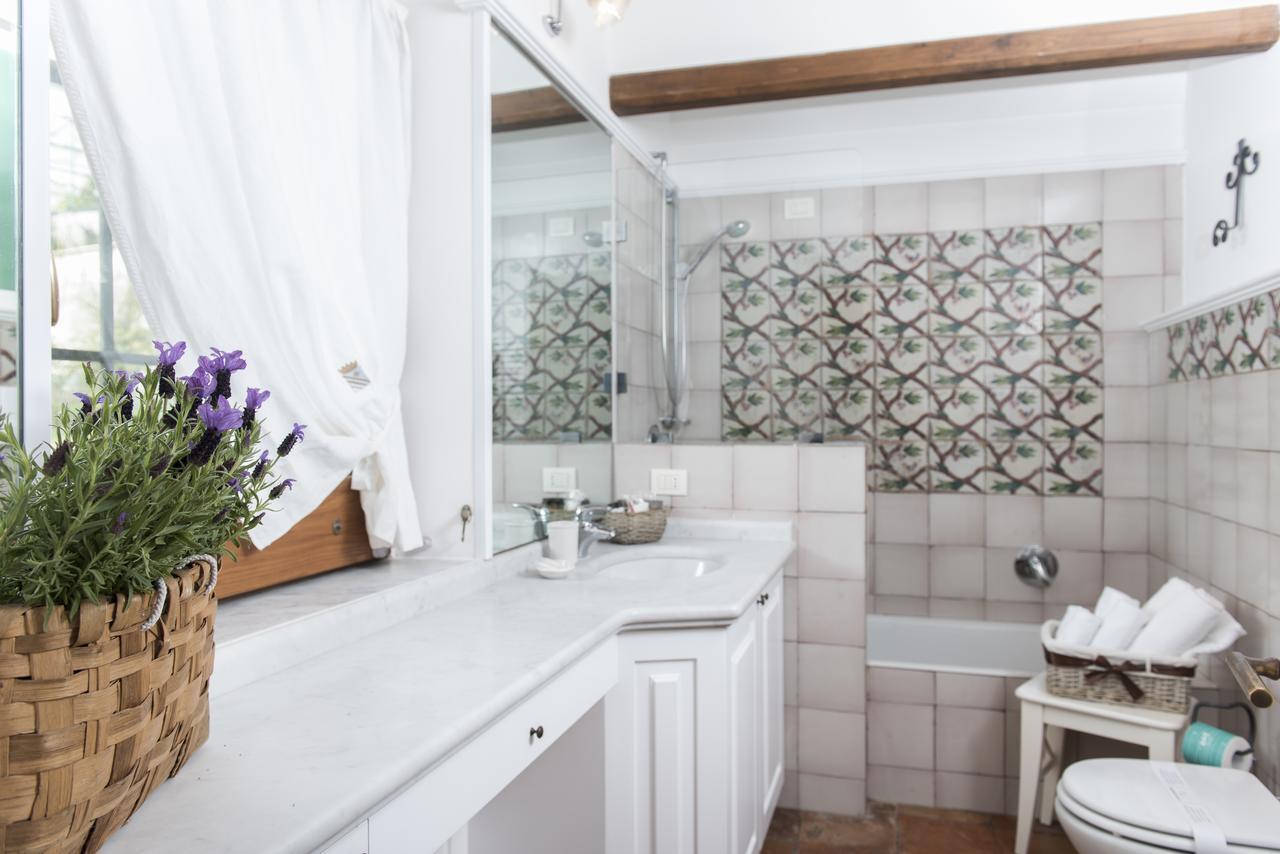 Double or Twin Room Private Bathroom