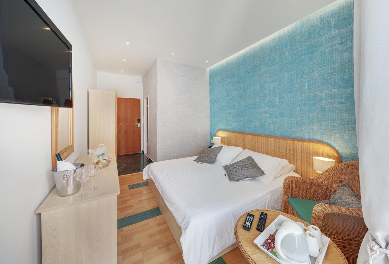Standard Double or Twin Room Balcony