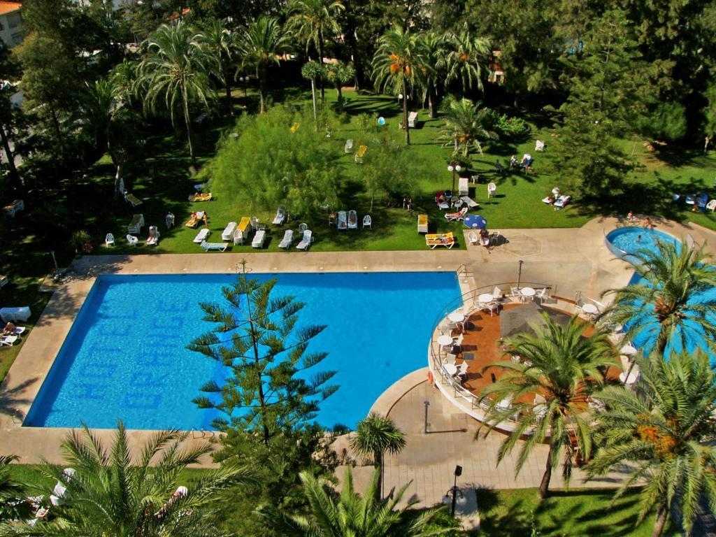 Double or Twin Room with Pool View