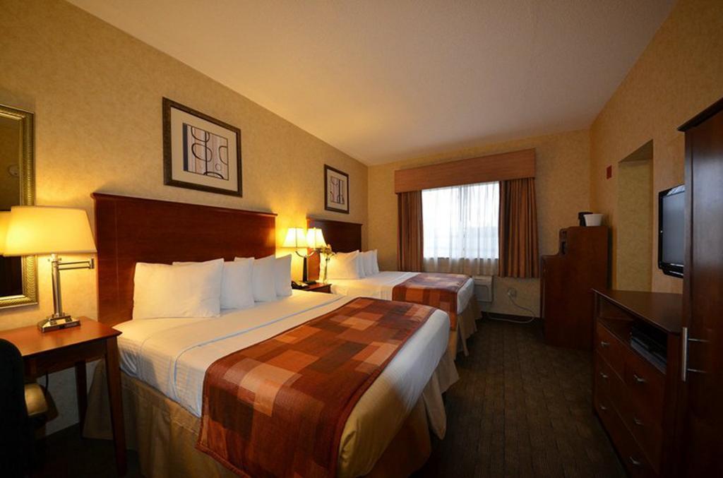Queen Room Two Queen Beds Disability Access