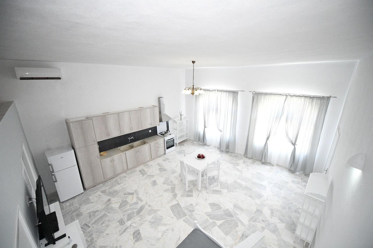 Two-Bedroom Apartment,1226245157:JPEG