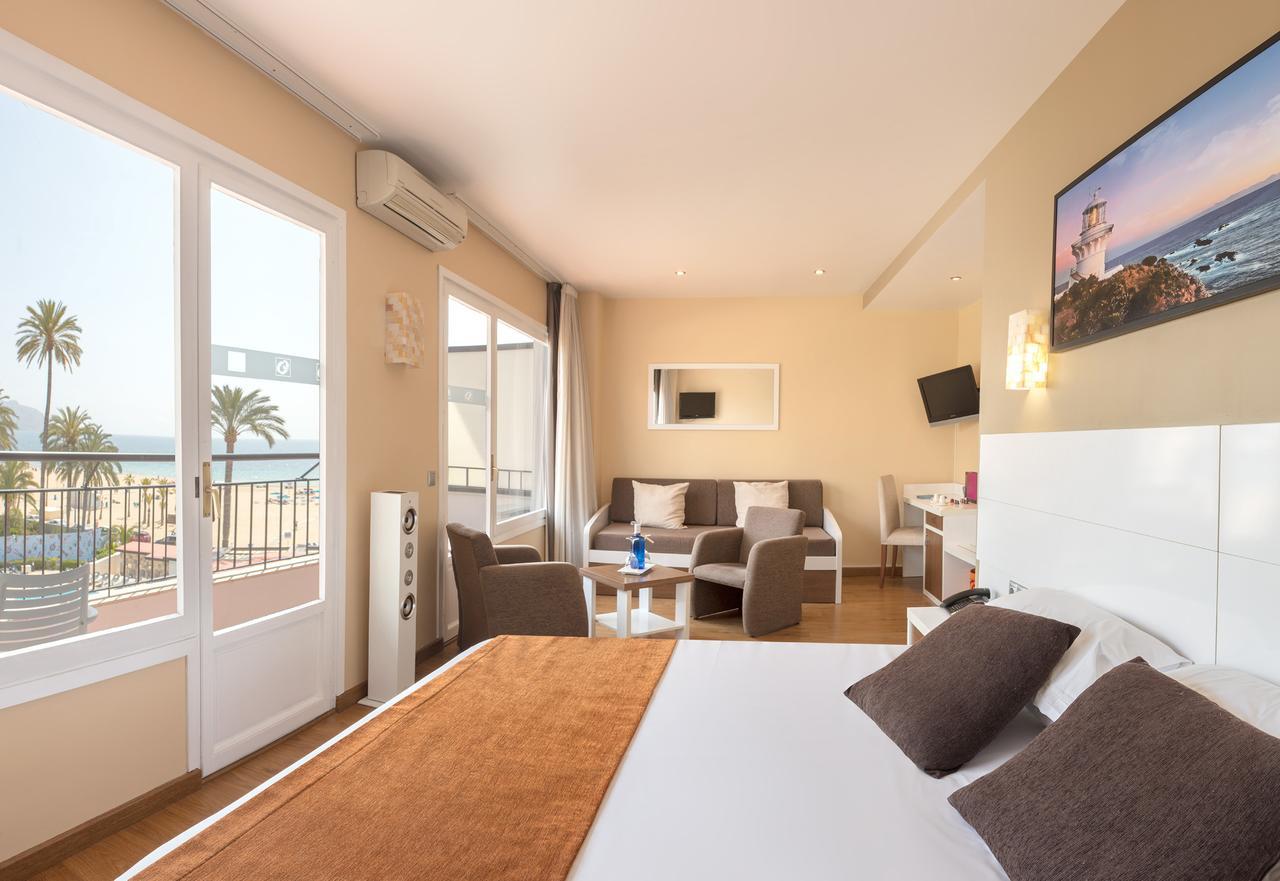 Junior Suite mit Meerblick (2 Erwachsene + 1 Kind)