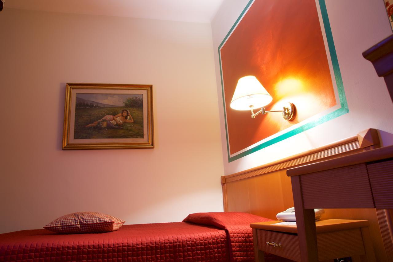 Comfort Single Room