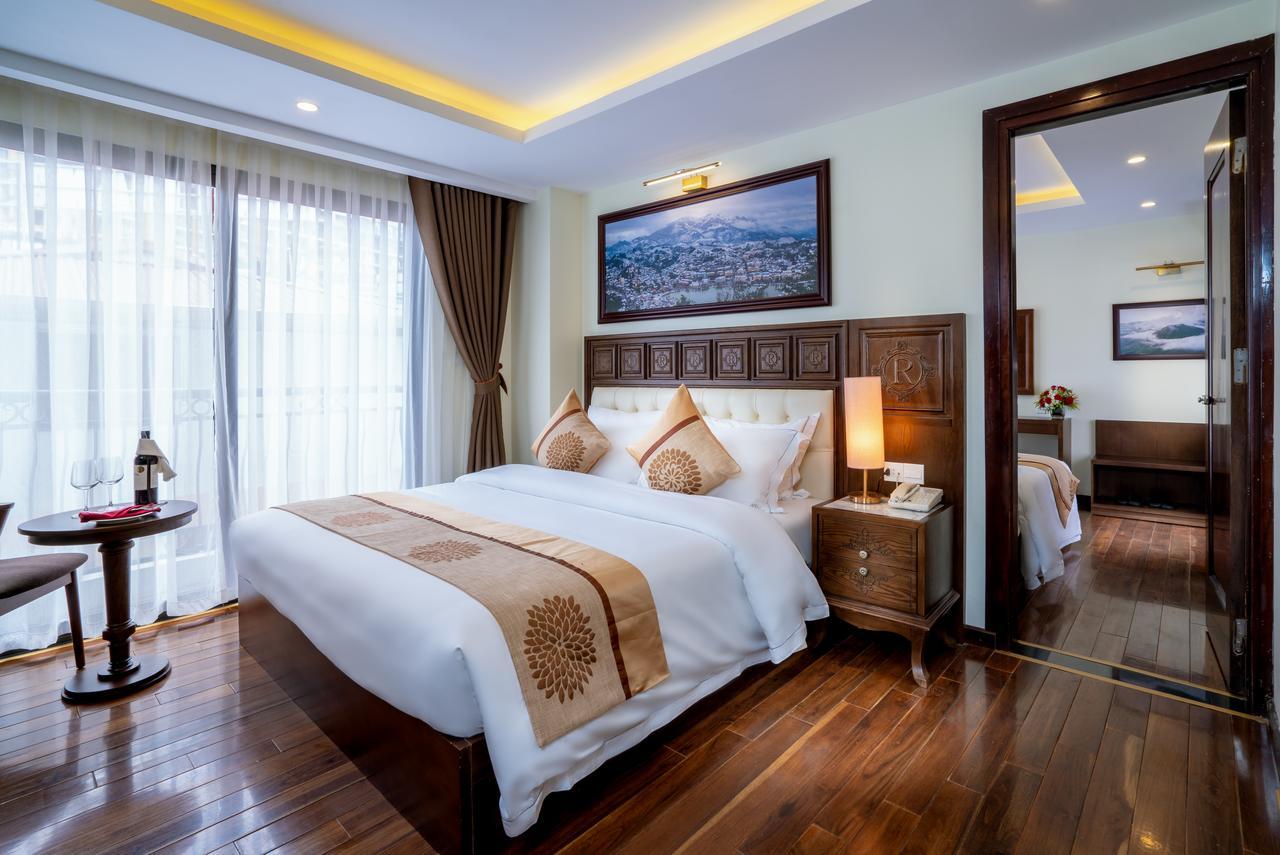 Deluxe Family Room