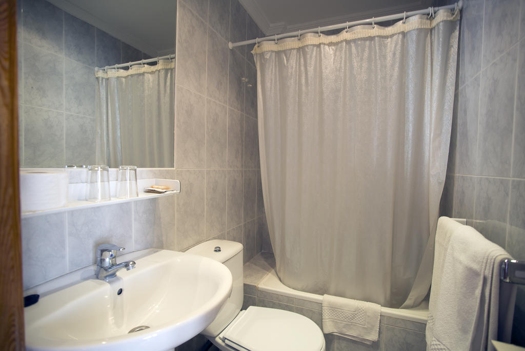 Twin or Double room Patio View