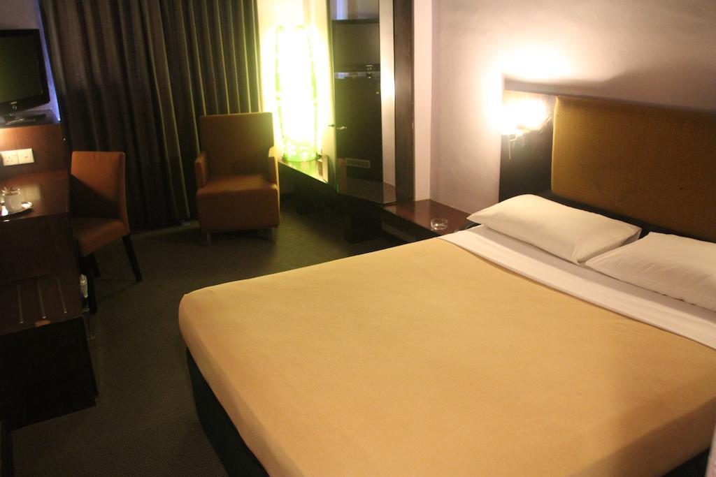 Standard Double Room,663185280:JPEG