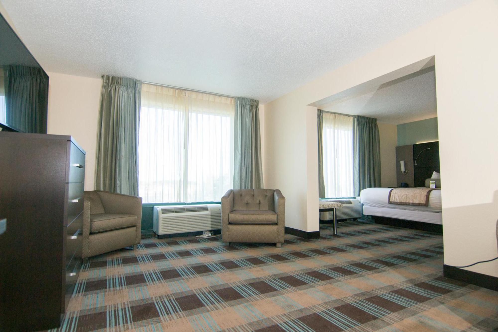 One-Bedroom King Suite Non-Smoking