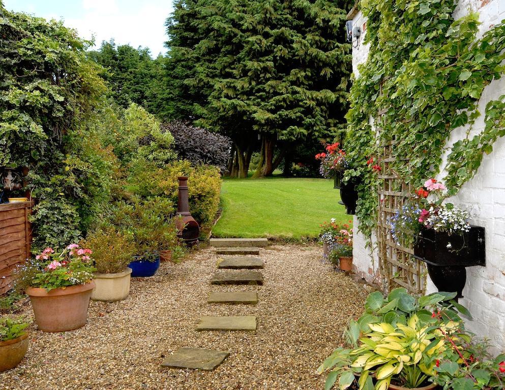 Classic Twin Room Garden View