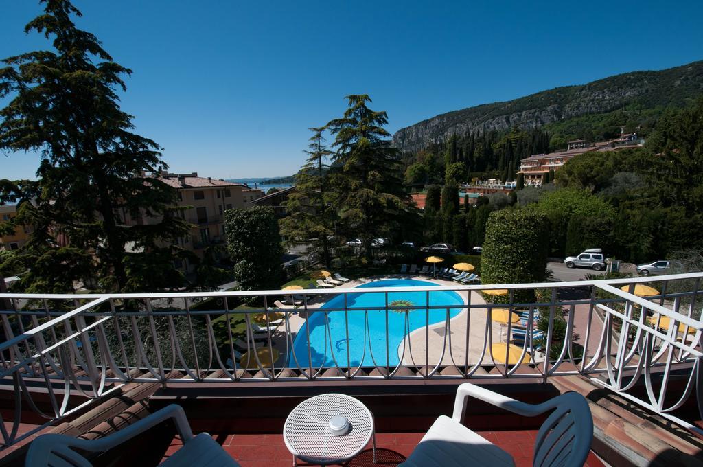 Classic Double or Twin Room Balcony