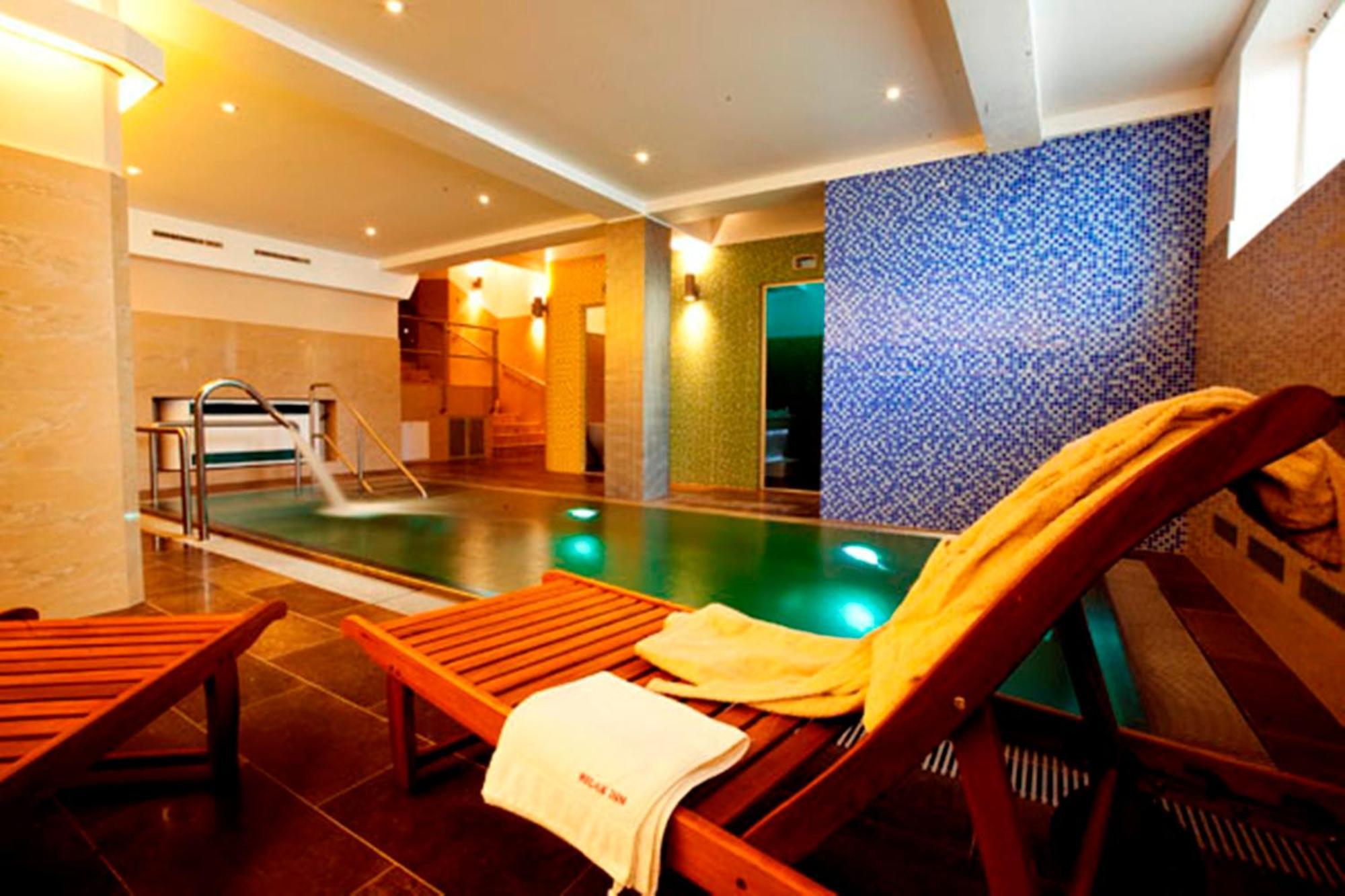 Double Room 1 Hour Private Access to the Swimming Pool