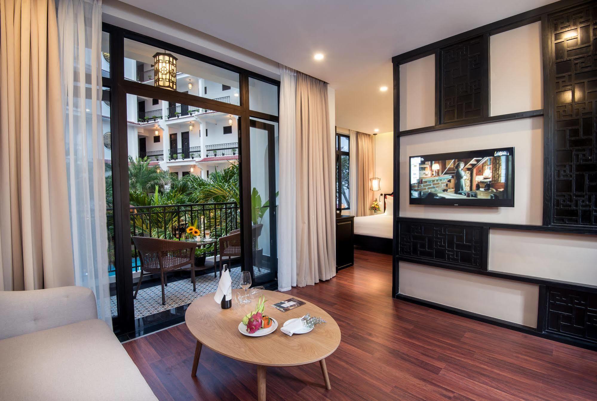 Suite Balcony Daily Aroma Massage Inclusive 2 pax