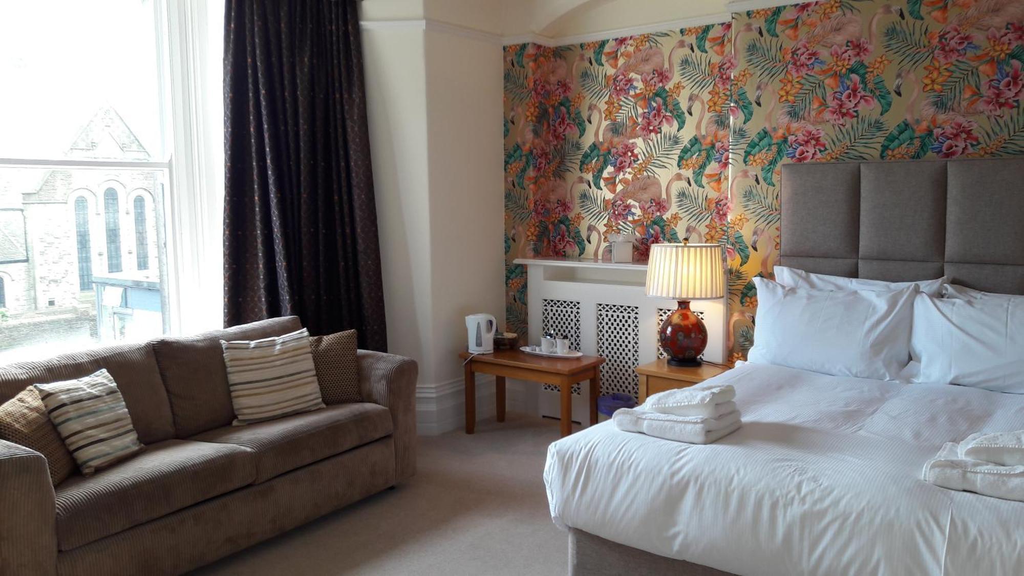 Executive Queen Room,1379262593:JPEG