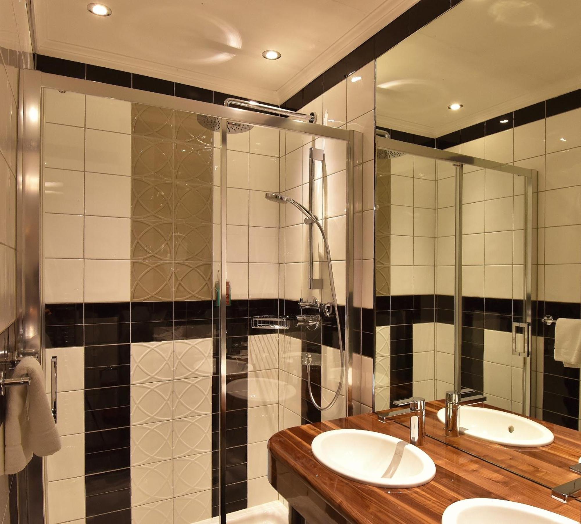 Premium Plus Double or Twin Room Garden Side