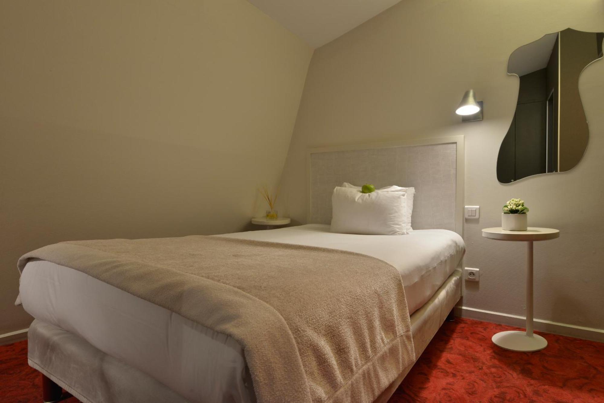 Single Room,1208609182:JPEG