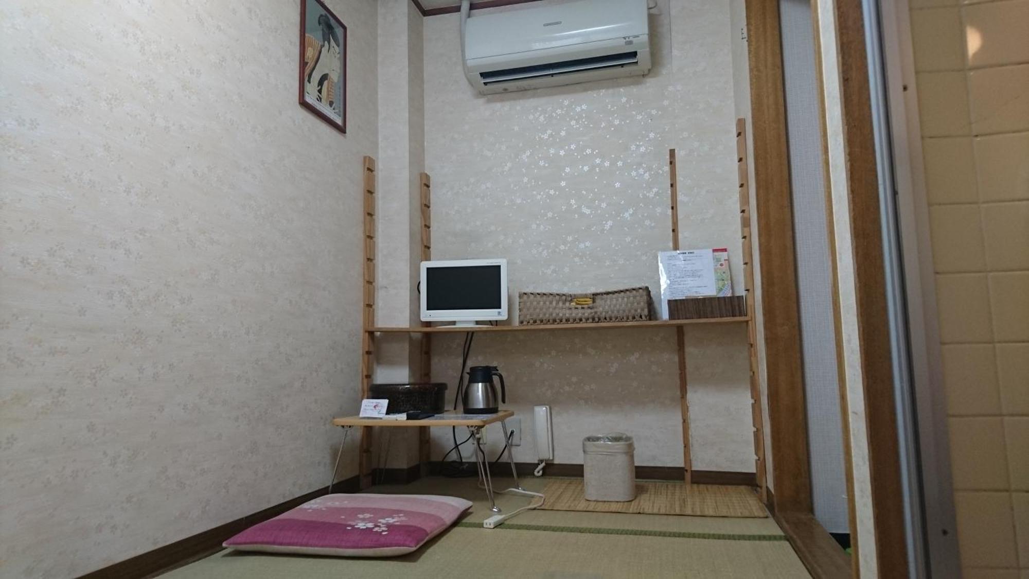 Economy Single Room
