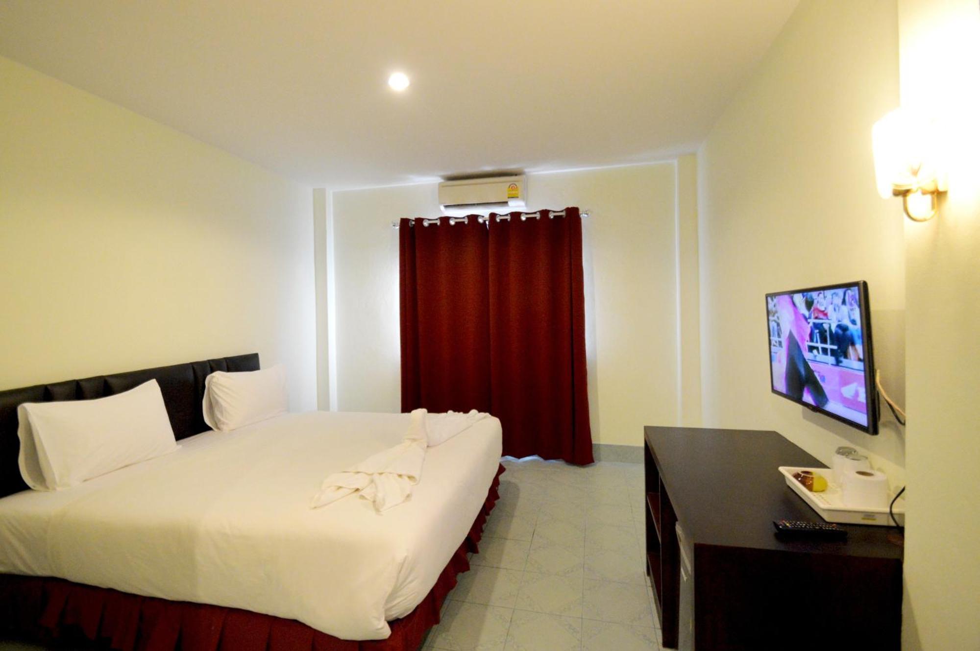 Standard Double Room,681915195:JPEG