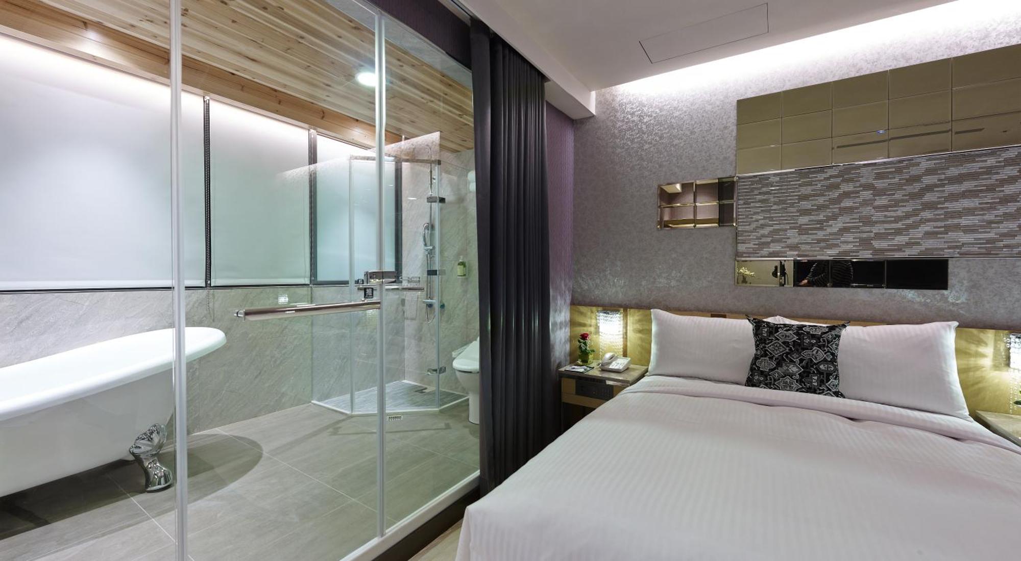Premium Quadruple Room