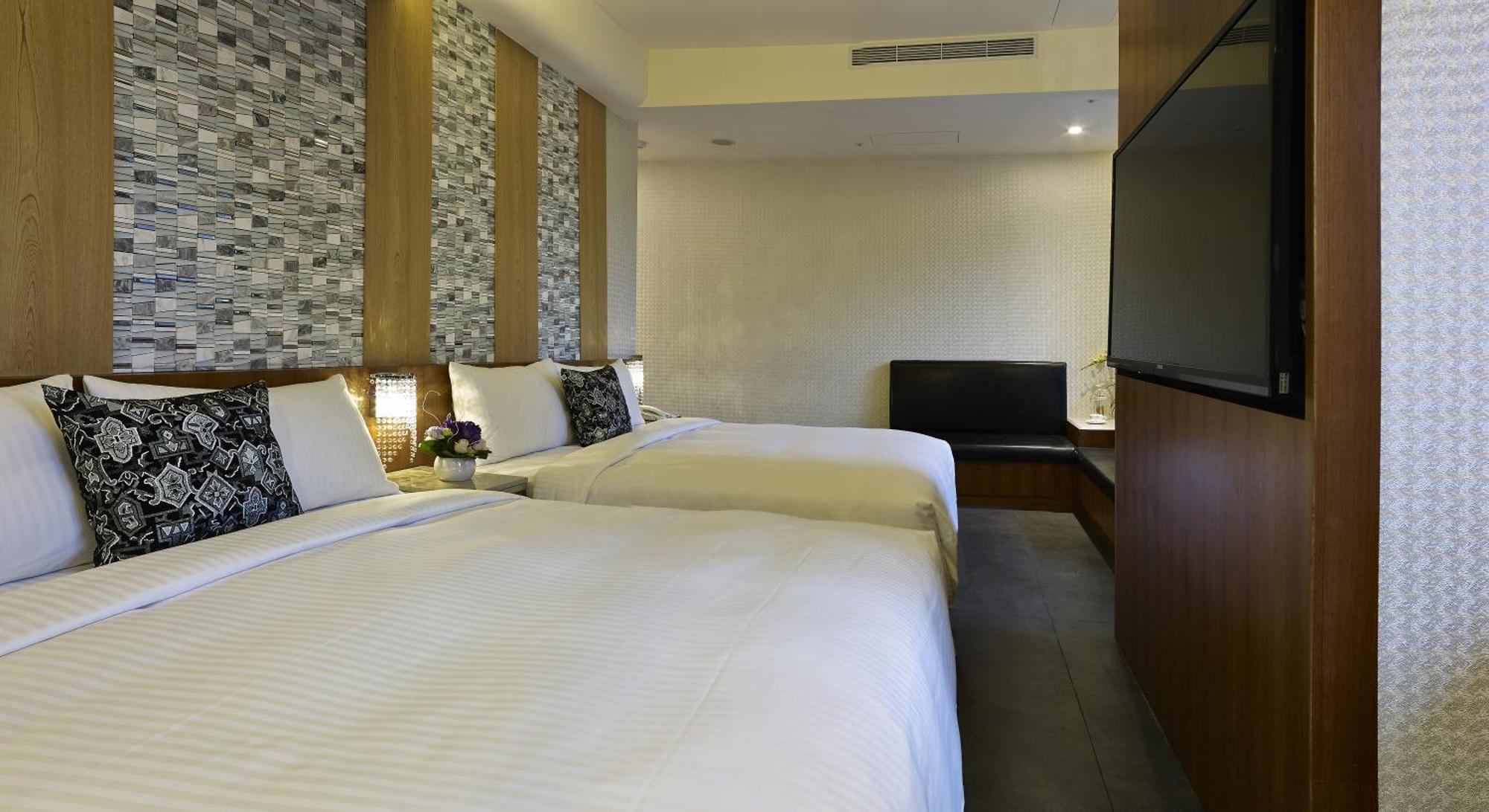 Premium Quadruple Room
