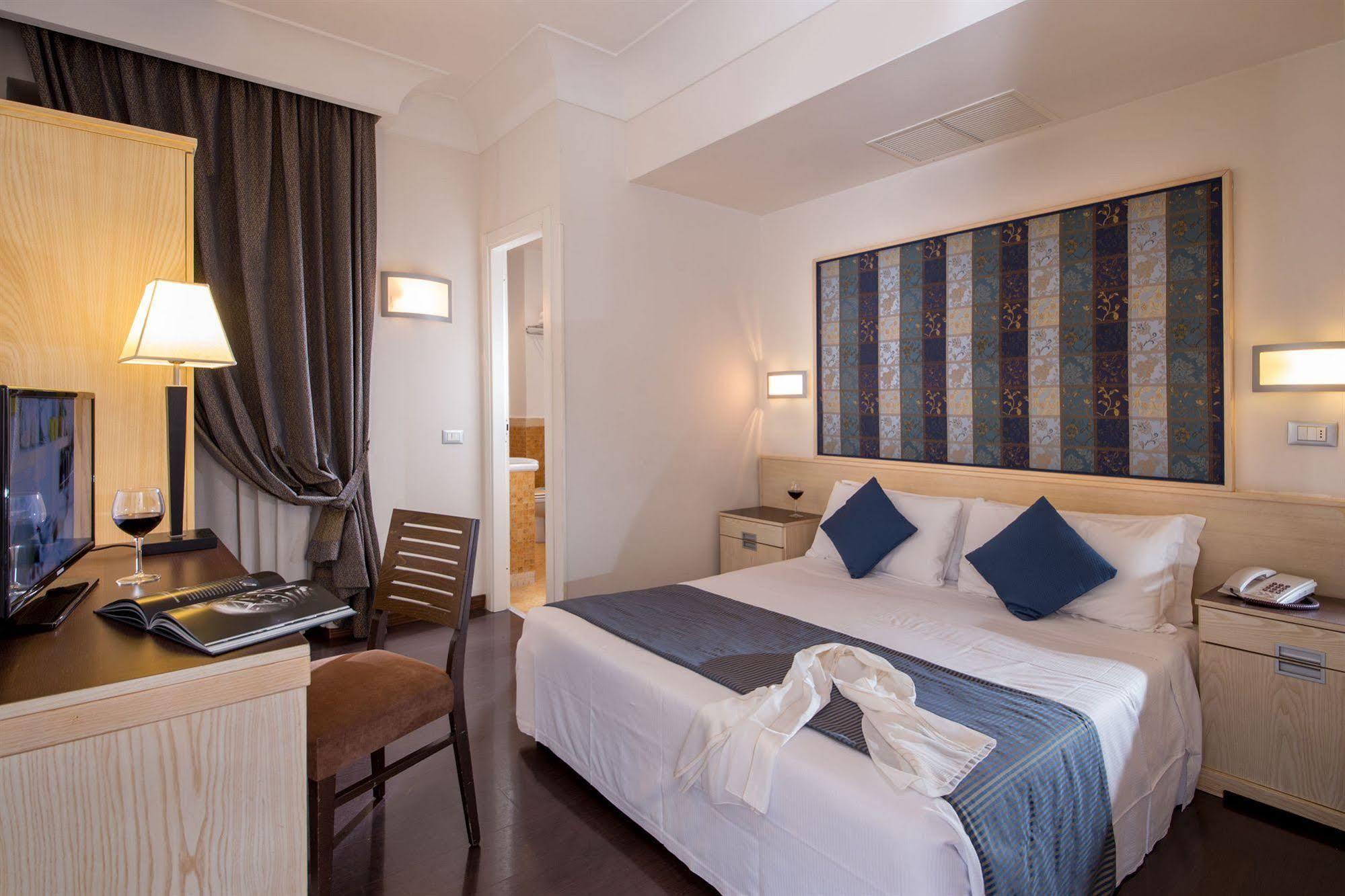 Double or Twin Room,306114136:JPEG
