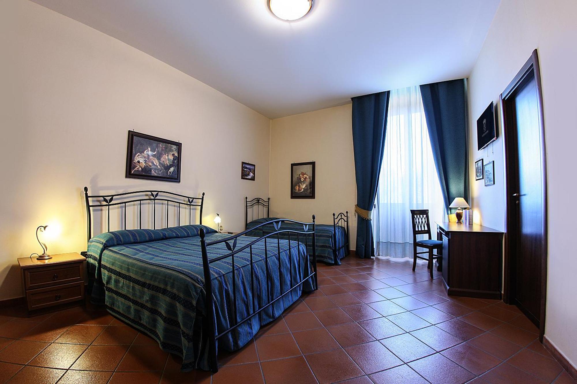 Classic Triple Room,1447213402:JPEG