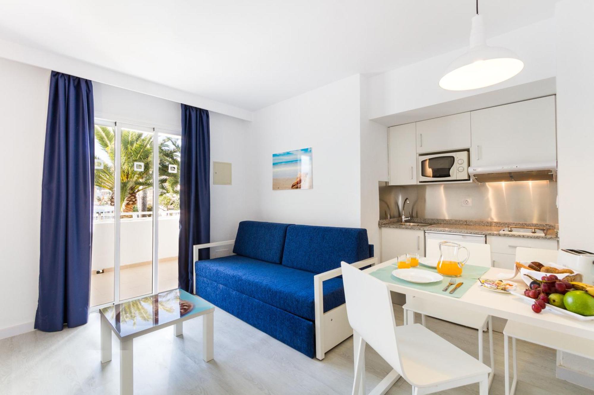One Bedroom Apartment