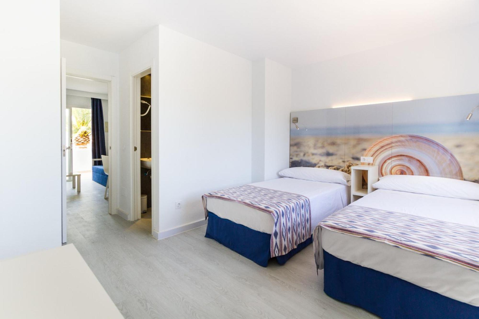 One Bedroom Apartment