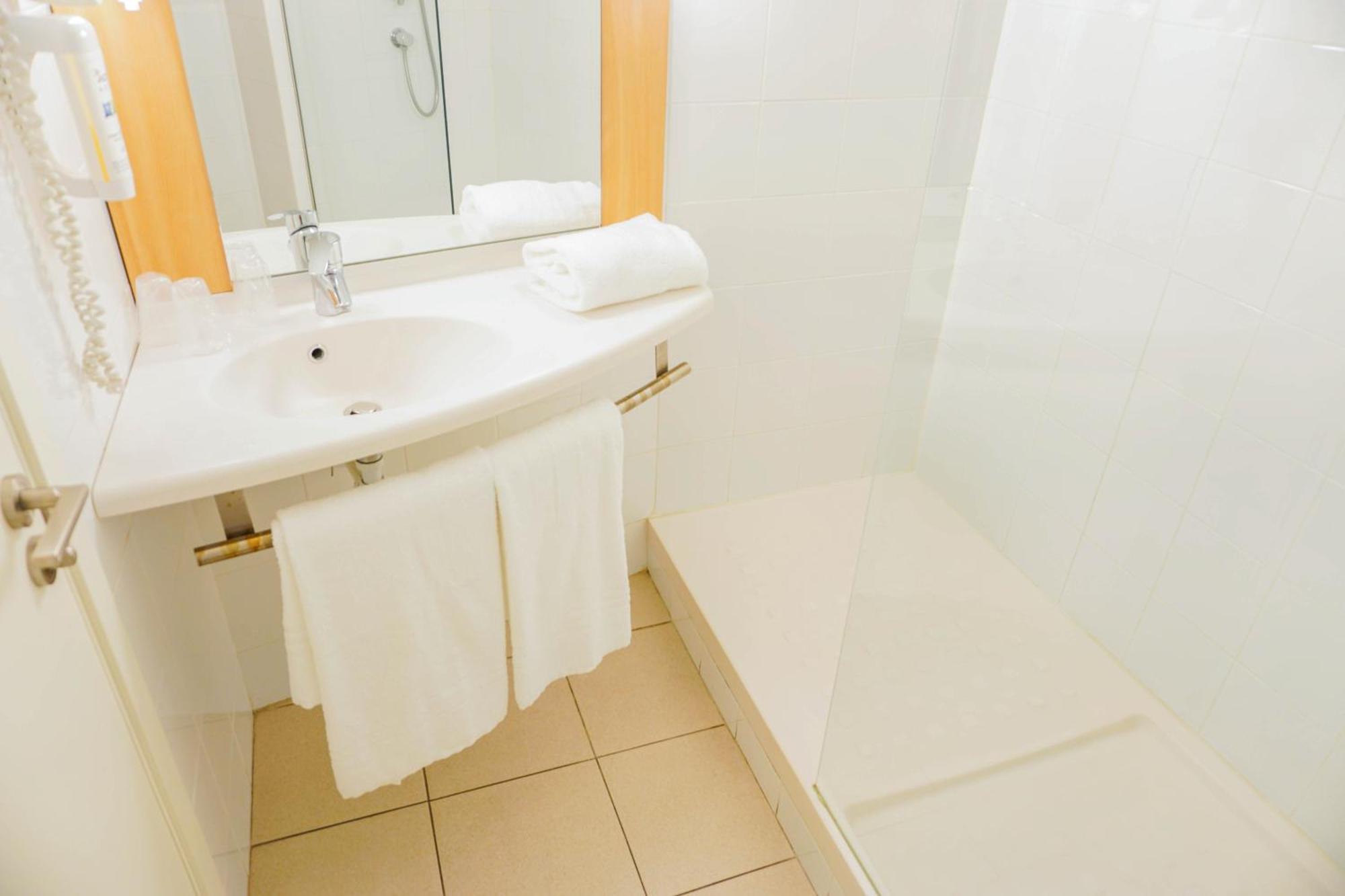 Standard Twin Room,1500059836:JPEG