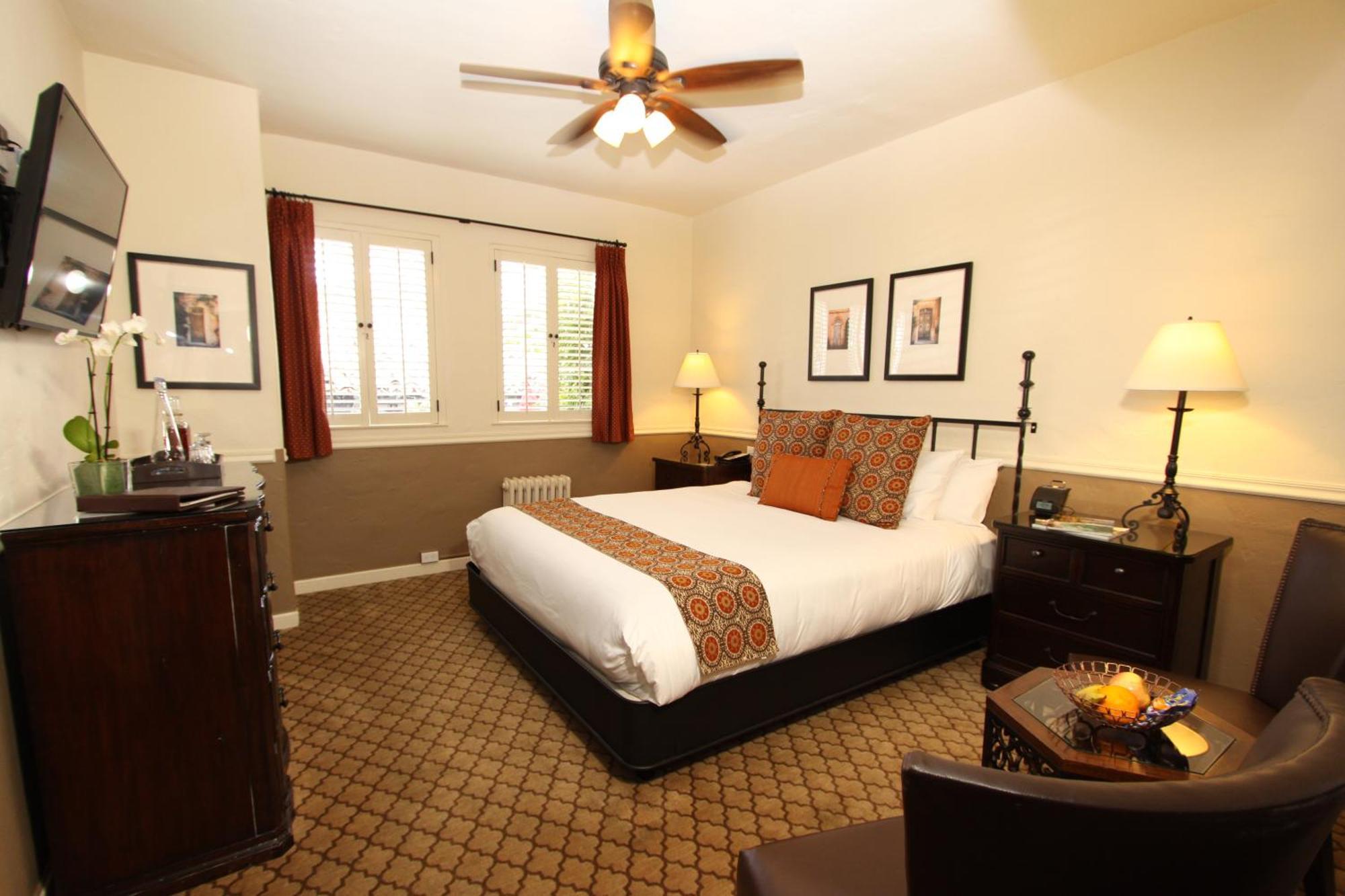 Standard King Room