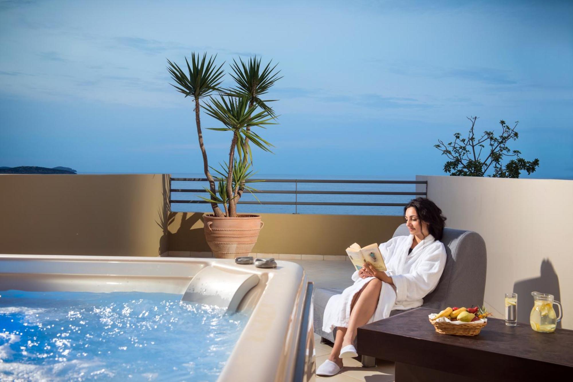 Superior Junior Suite met Hot Tub en Uitzicht op Zee