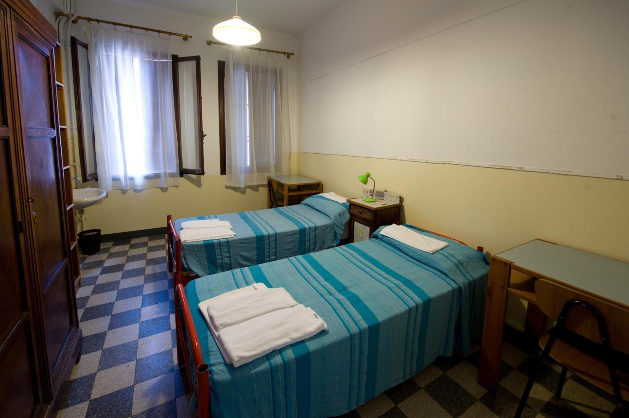 Standard Twin Room Air-Conditioning,1664666999:JPEG