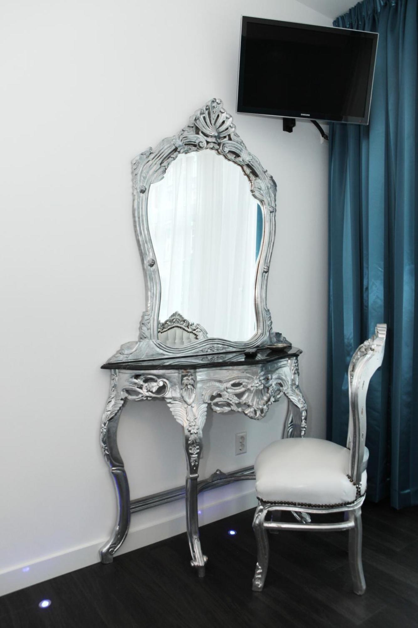 Deluxe Double Room Annex