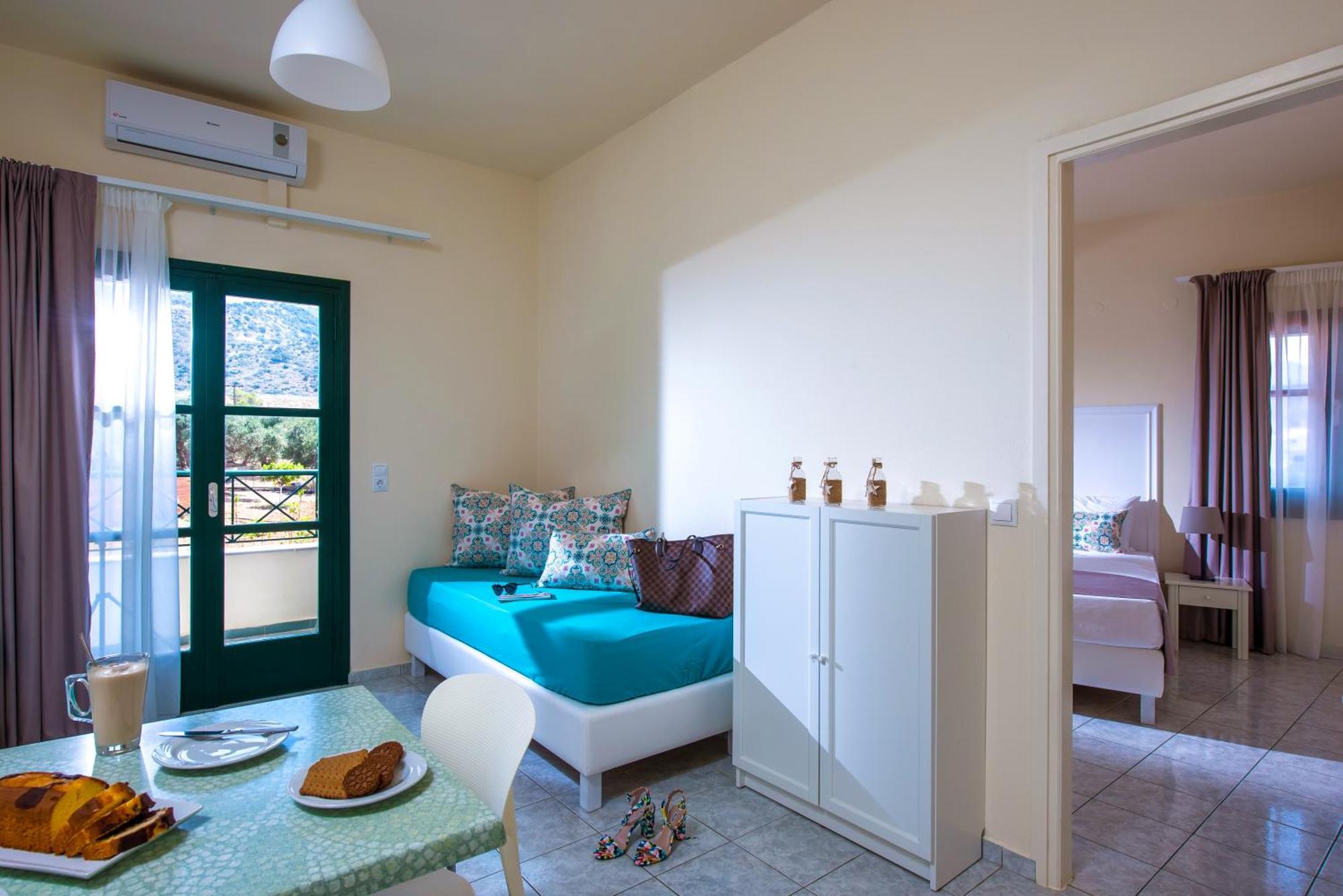 Superior One-Bedroom Apartment