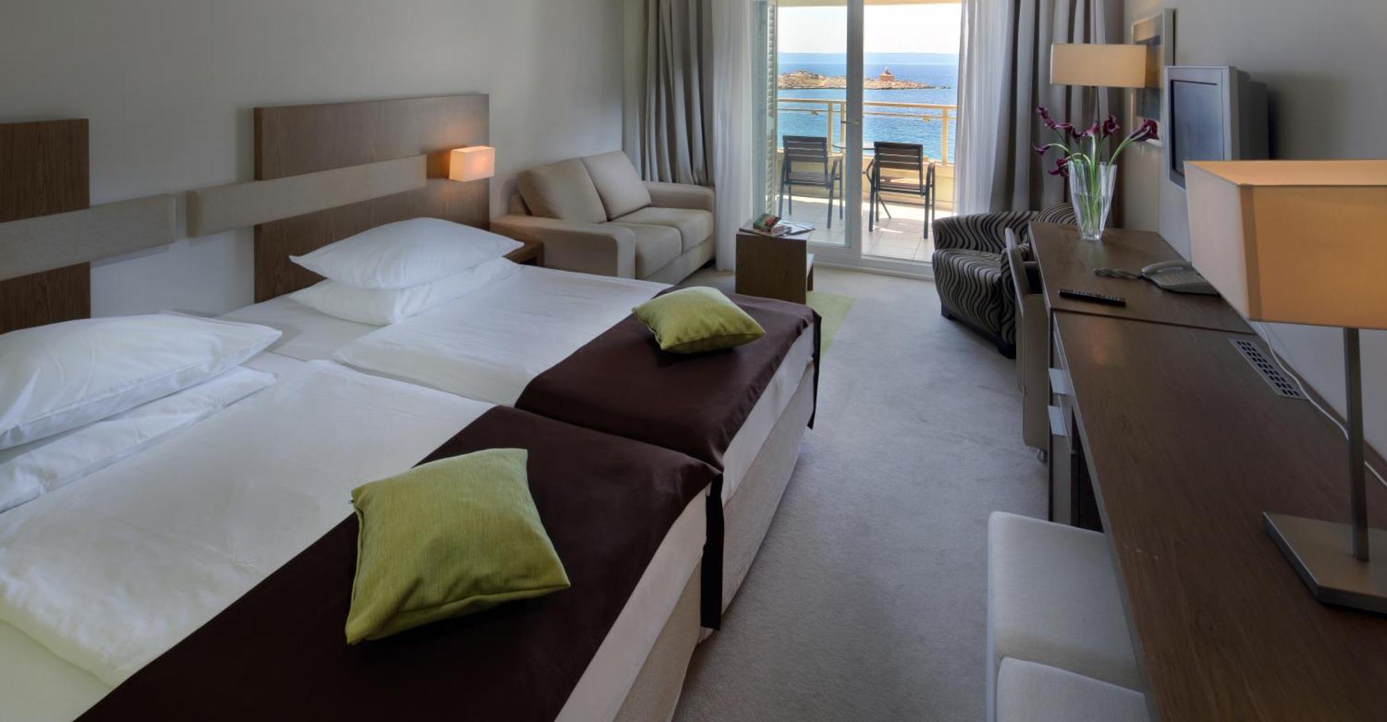 Superior Double Room Balcony Sea View