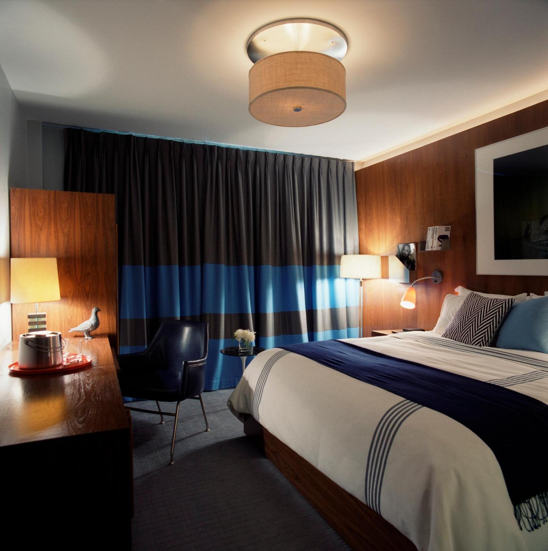 Superior King Room,958527700:JPEG