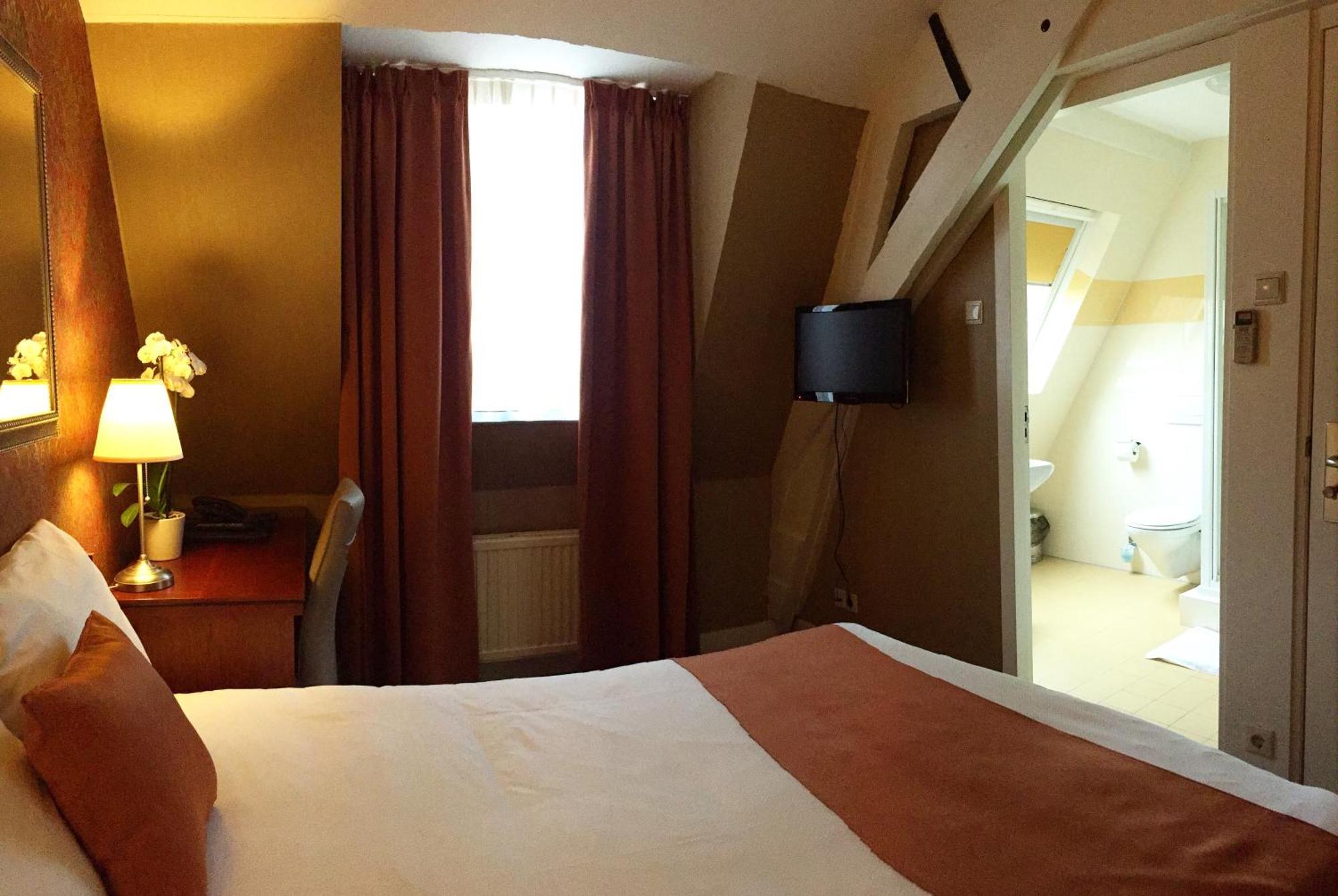 Basic Double Room