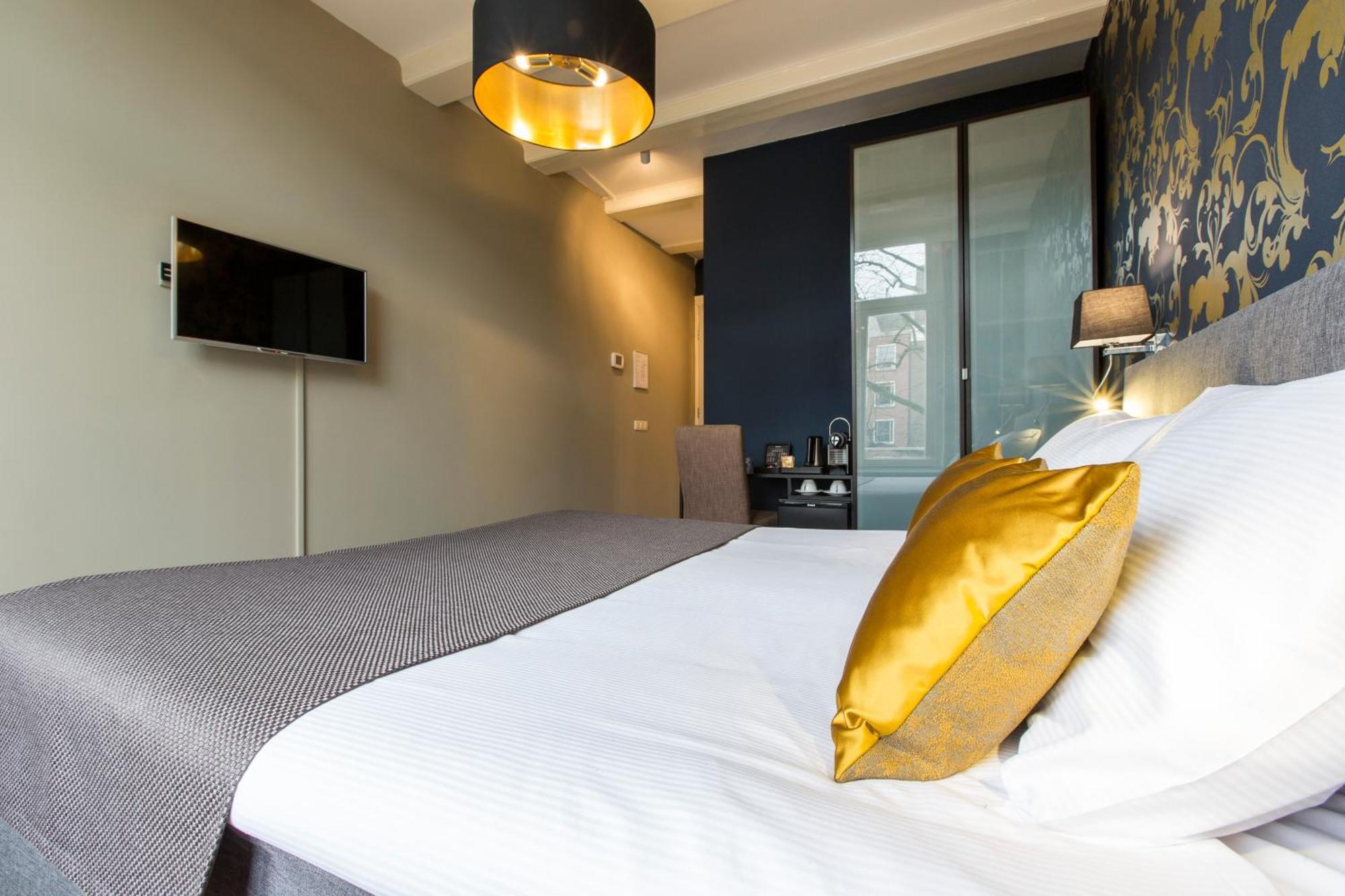Comfort Double Room Shower