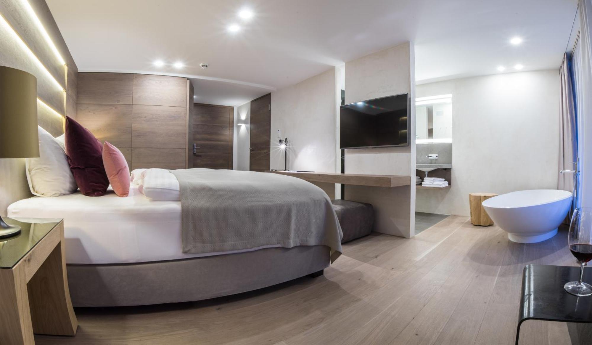 Premium Double Room Charme,690792090:JPEG