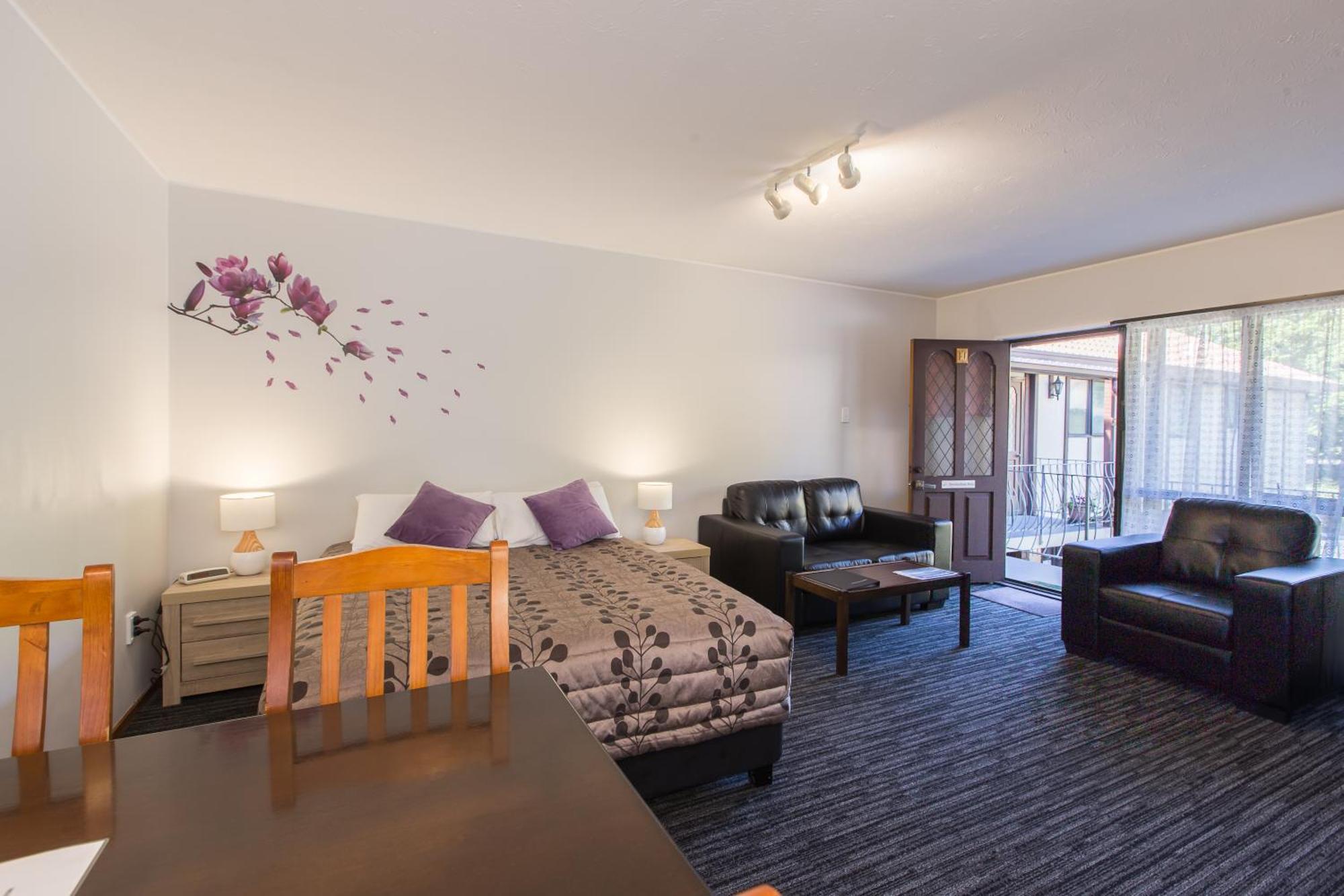 One-Bedroom Family Apartment