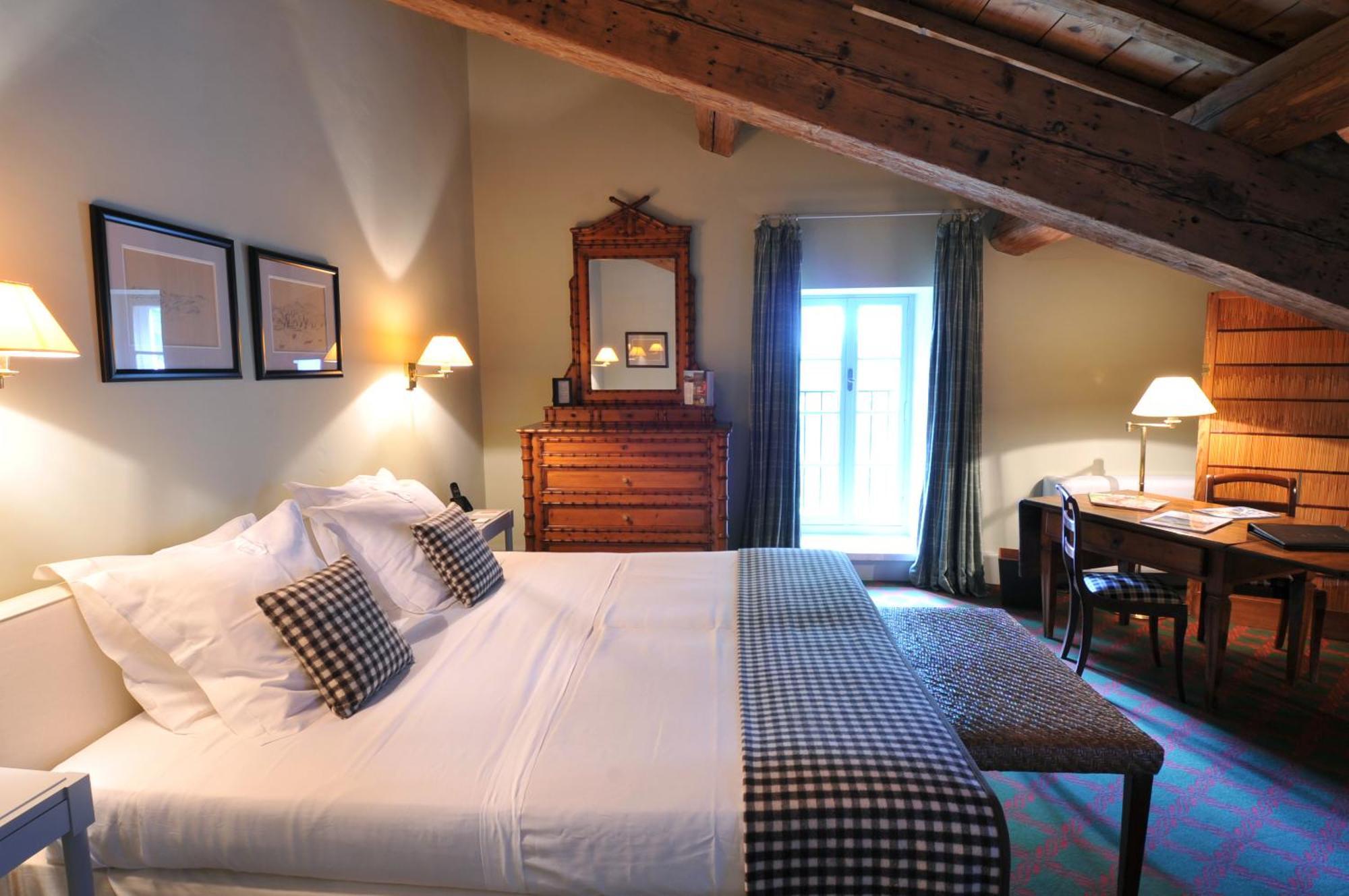 Double or Twin Room - 7,113361590:JPEG