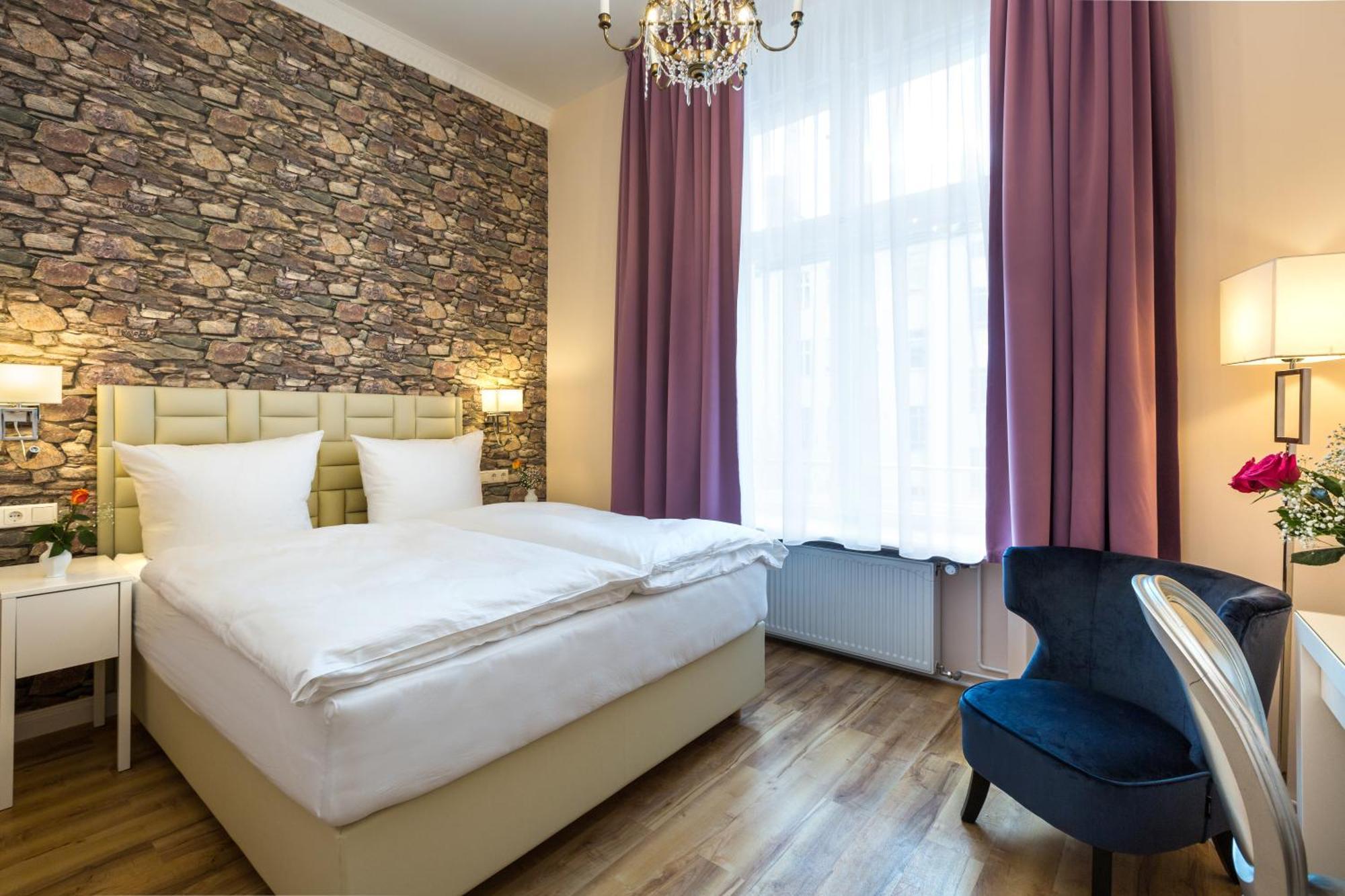 Standard Double Room,1202393569:JPEG