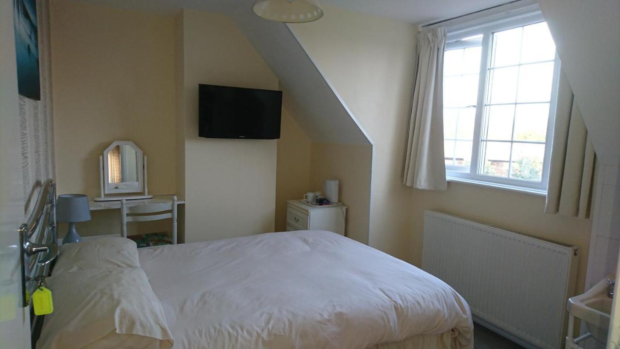 Double Room Private Bathroom