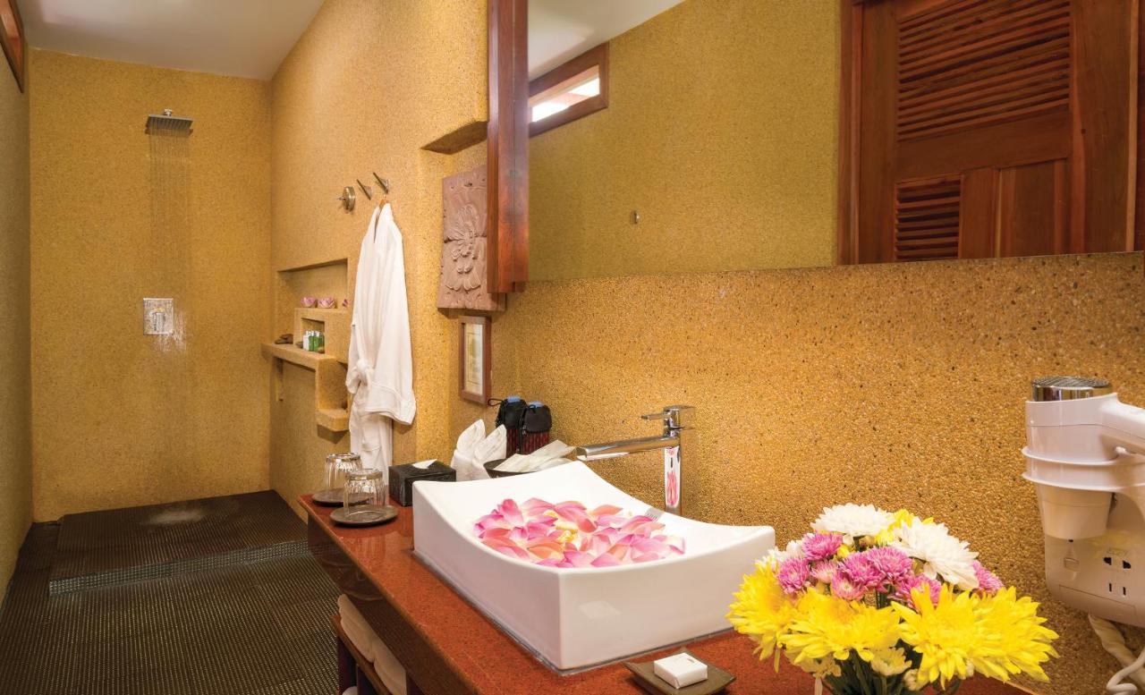 Suite Pool View - Free USD20 Credit Spa