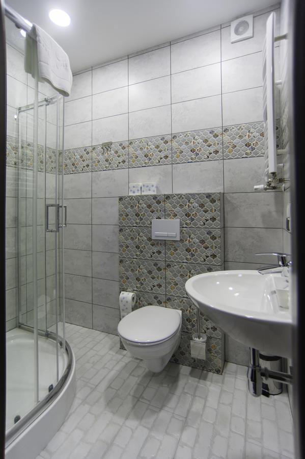Triple Room Private Bathroom