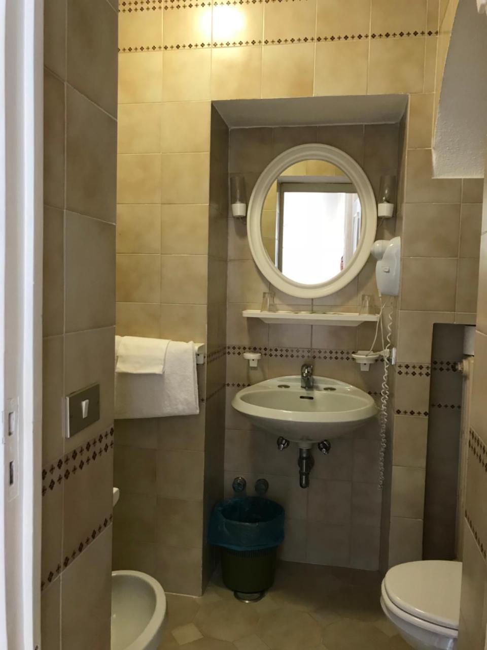 Small Single Room