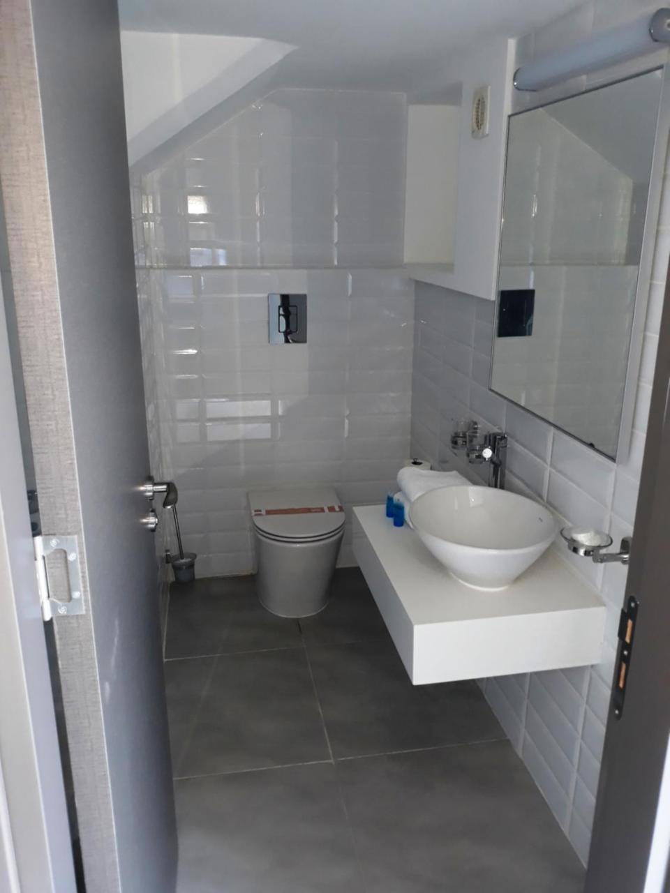 Loft Suite Inland View Split Level