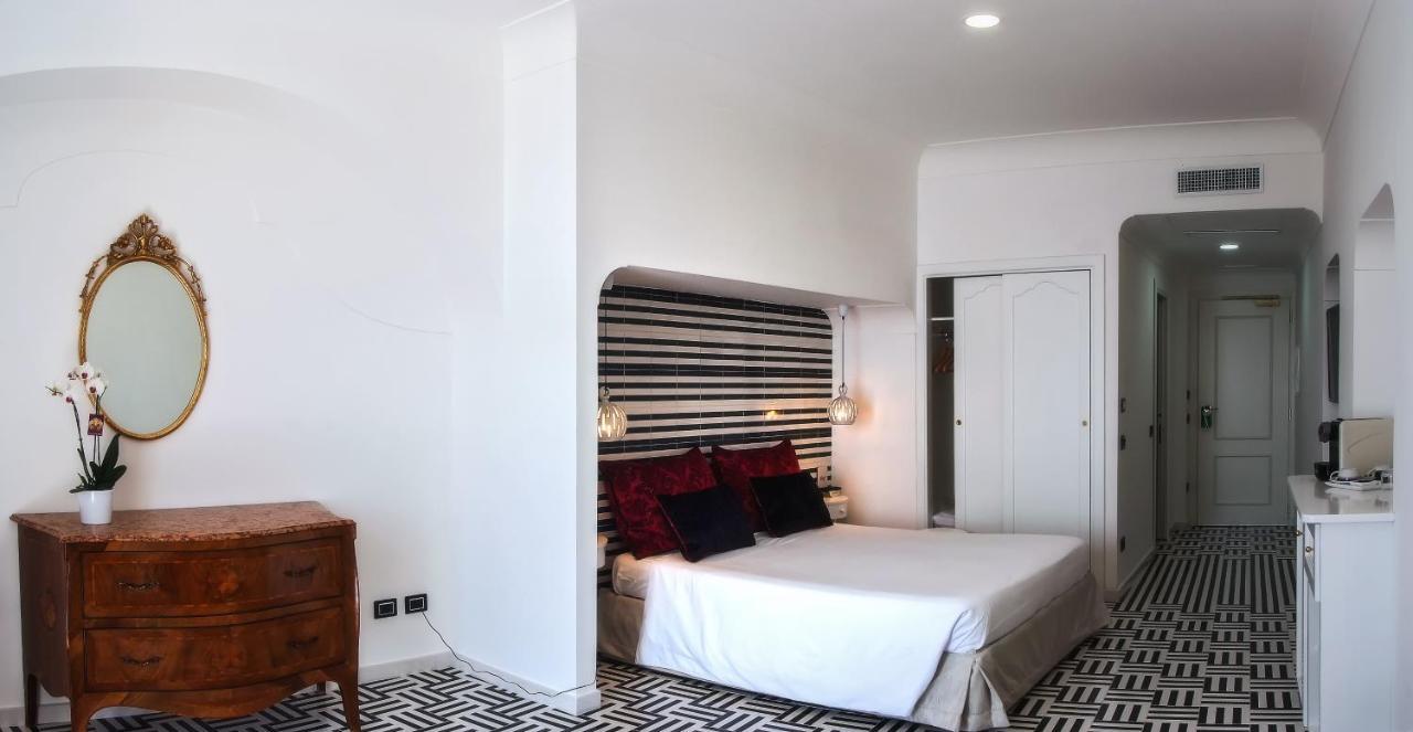 Deluxe Double Room Sea View