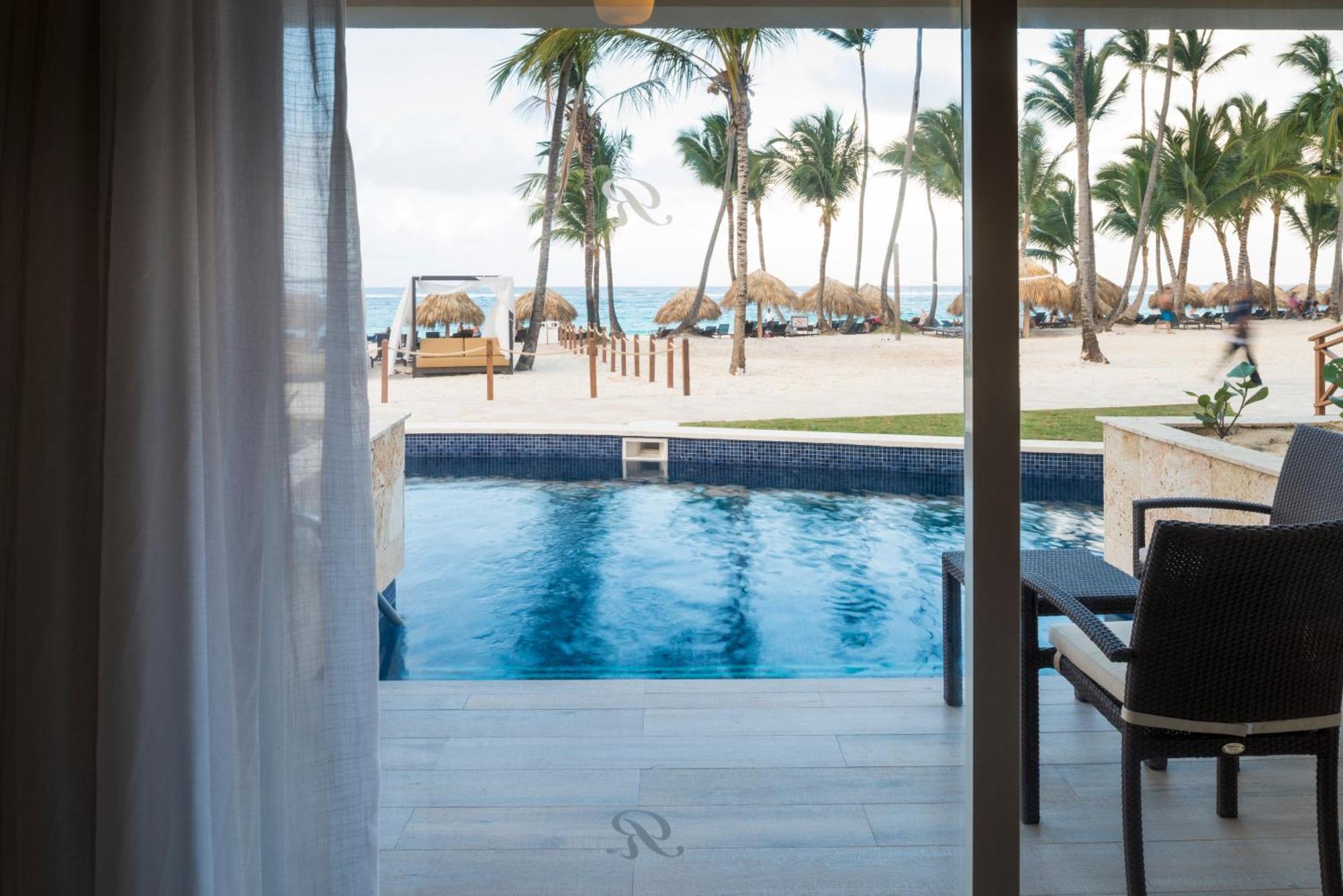 Quarto de Luxo VIP Diamond com Acesso Direto à Piscina