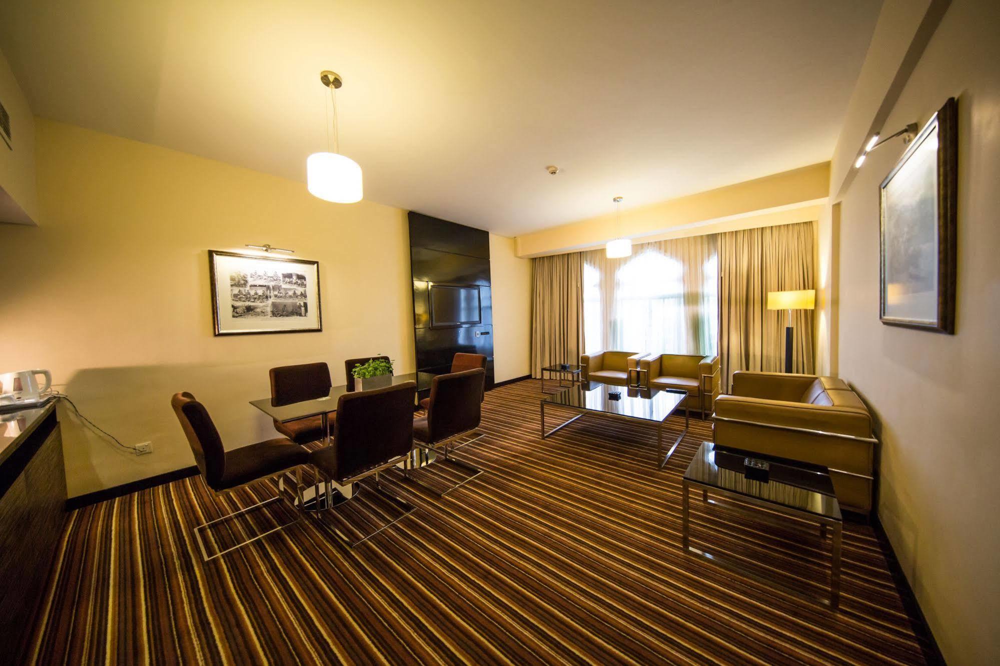 Premier Suite