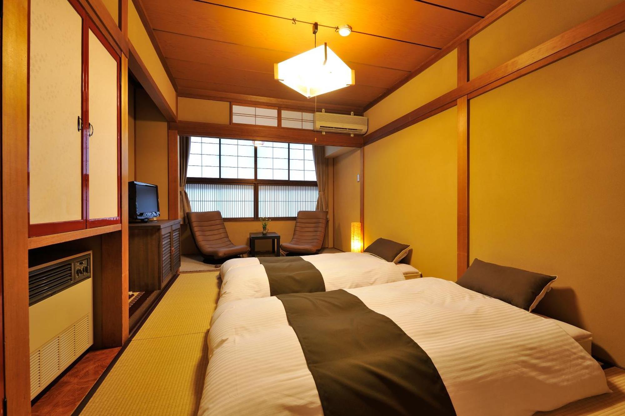 Camera Superior con Area in Tatami e Bagno e Servizi Igienici Privati - Non Fumatori