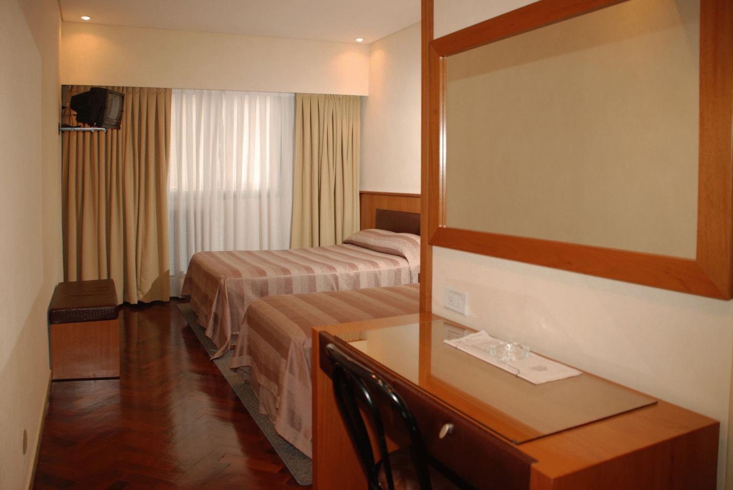 Quarto Triplo Standard